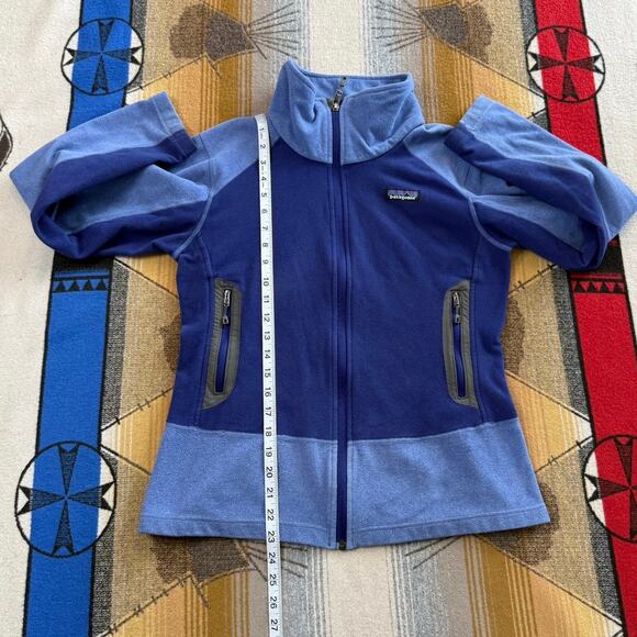 Women’s Patagonia Full Zip Fleece Jacket Size Medium Purple Spring 2013 Outdoor - Picture 9 of 10